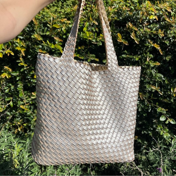 Ilse Jacobsen Hornbaek Bag Reversible Market Tote Silver Gold Braided Woven - Picture 12 of 12